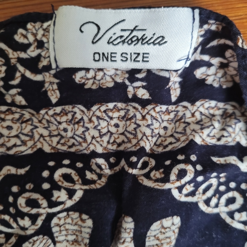 Sleeveless open front vest - Picture 3 of 4